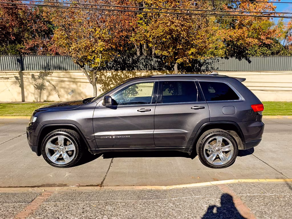 Jeep Grand Cherokee Laredo año 2014