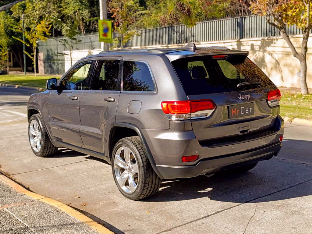 Jeep Grand Cherokee Laredo año 2014