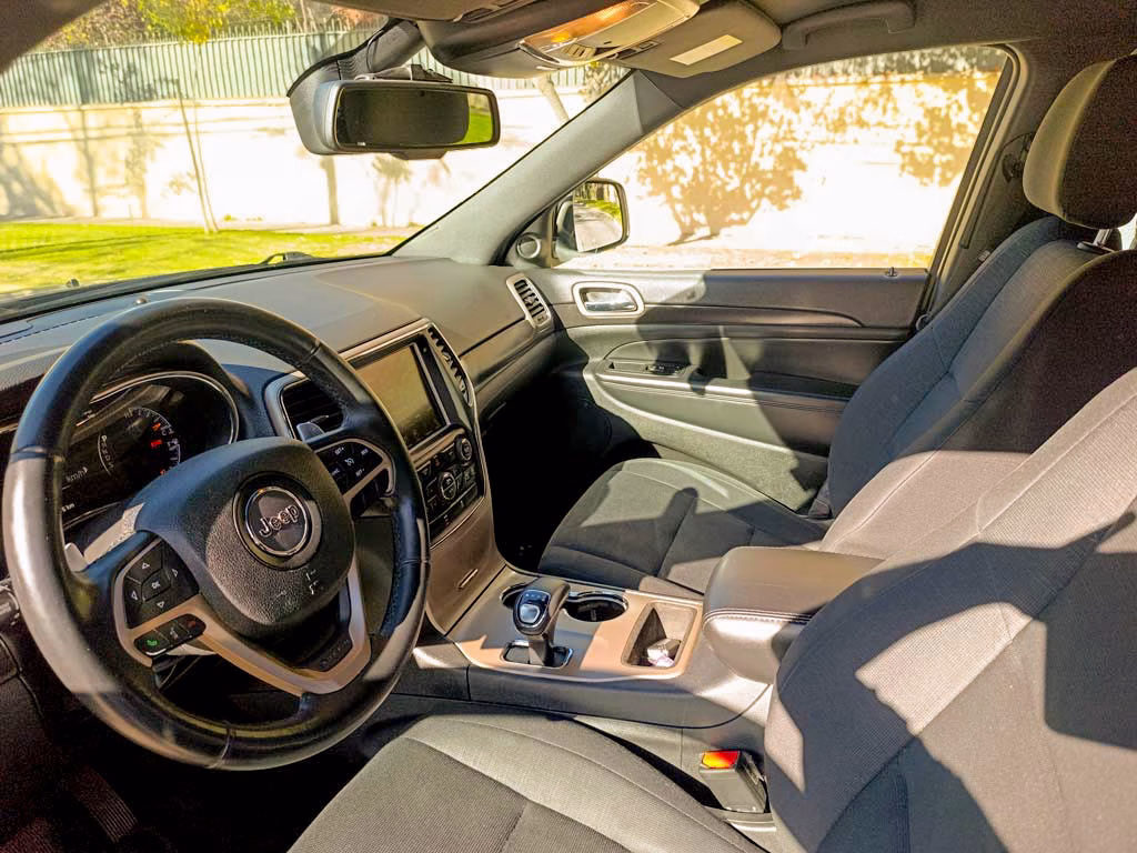 Jeep Grand Cherokee Laredo año 2014