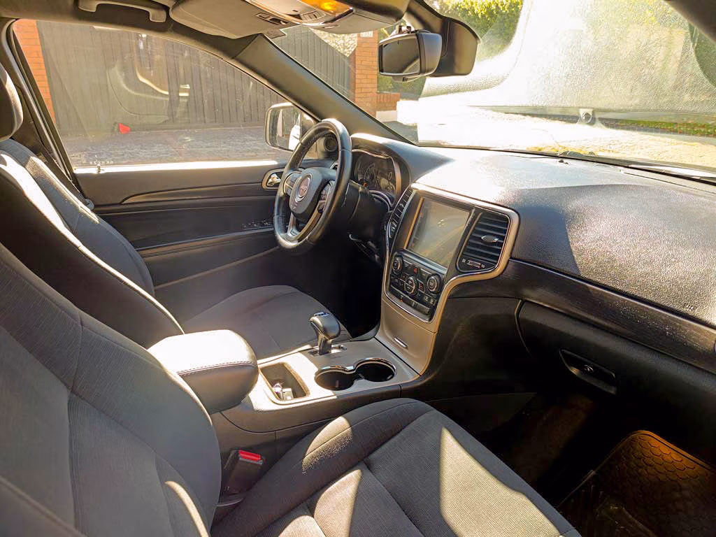Jeep Grand Cherokee Laredo año 2014