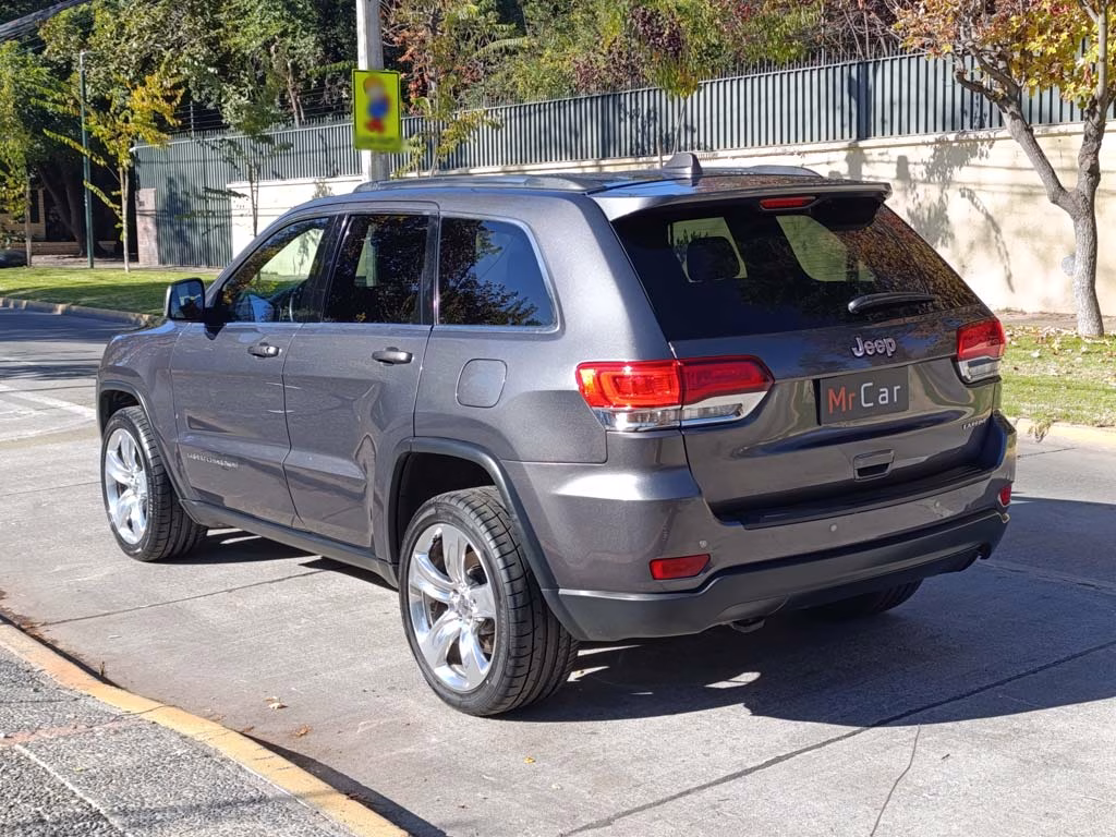 Jeep Grand Cherokee Laredo año 2014