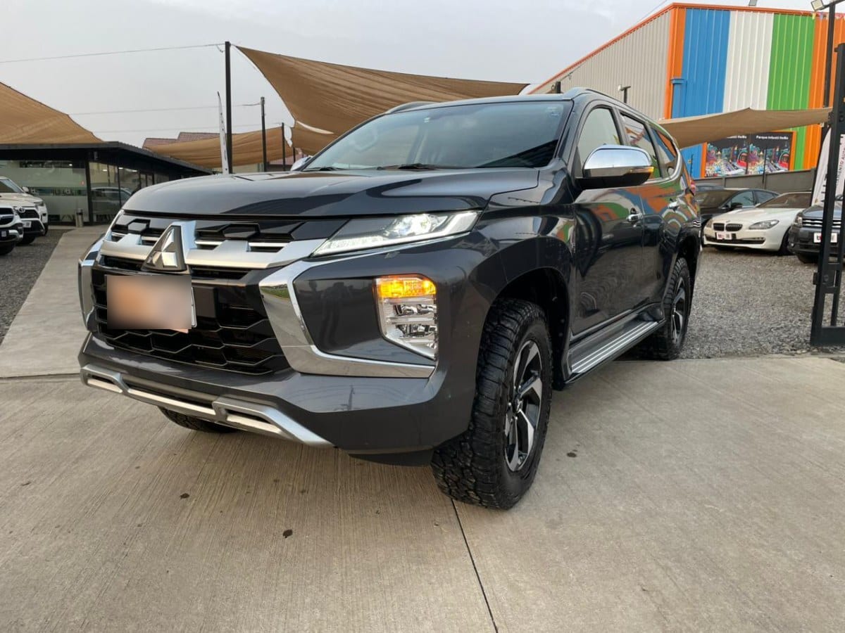 Mitsubishi Montero Sport 3.0 4x4 año 2025