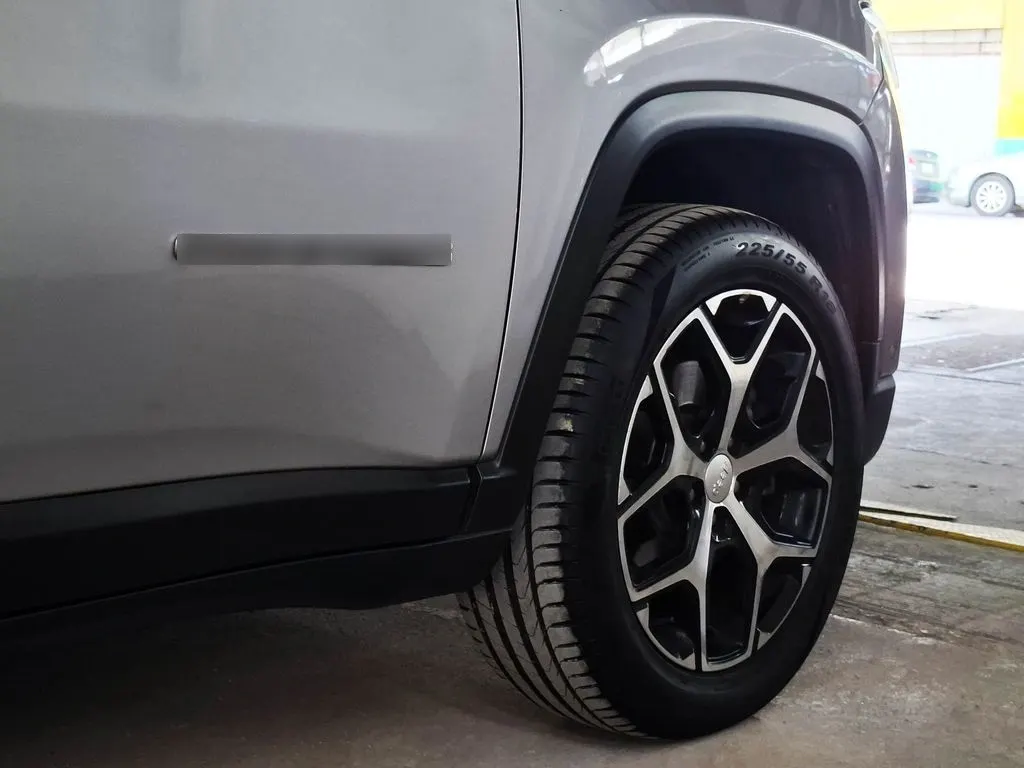 Jeep Compass Longitud año 2025