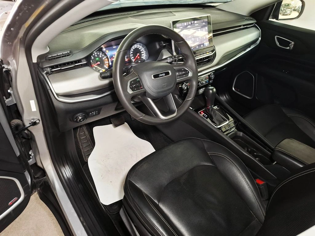 Jeep Compass Longitud año 2025