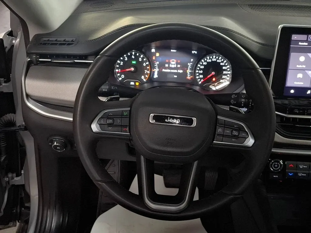Jeep Compass Longitud año 2025