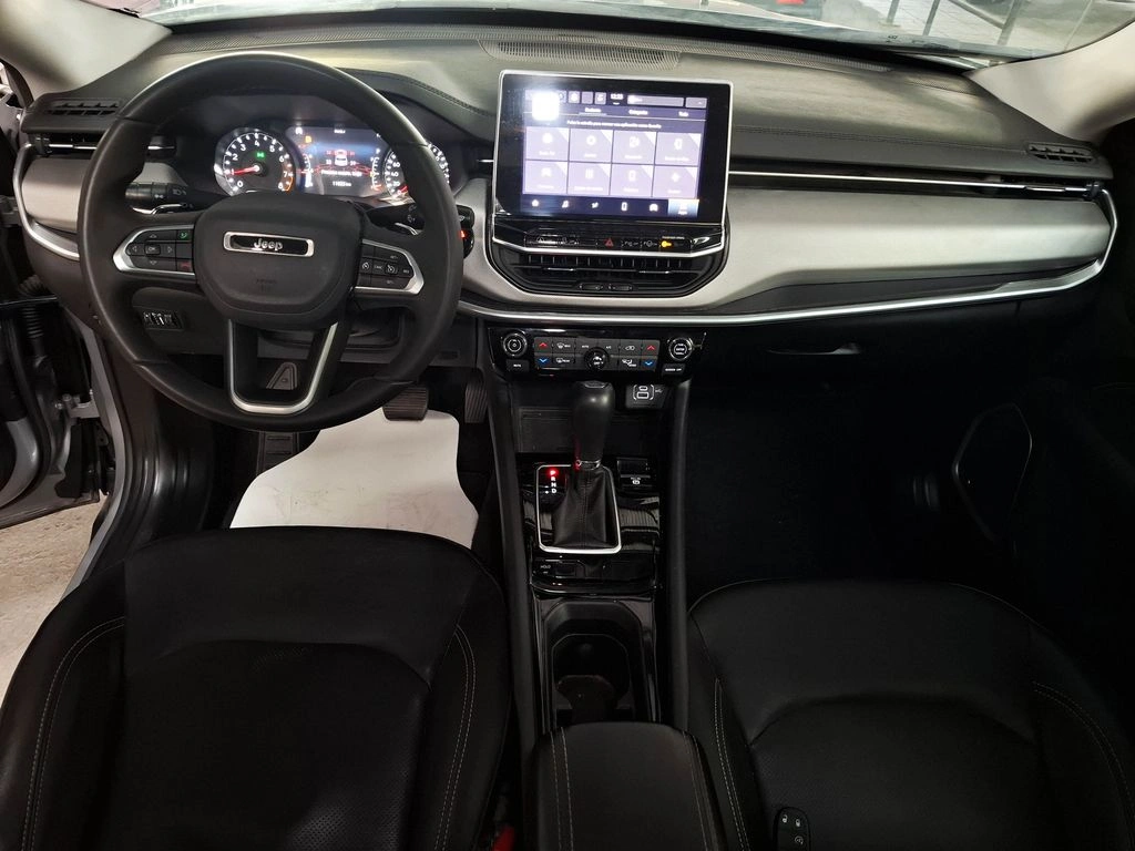 Jeep Compass Longitud año 2025