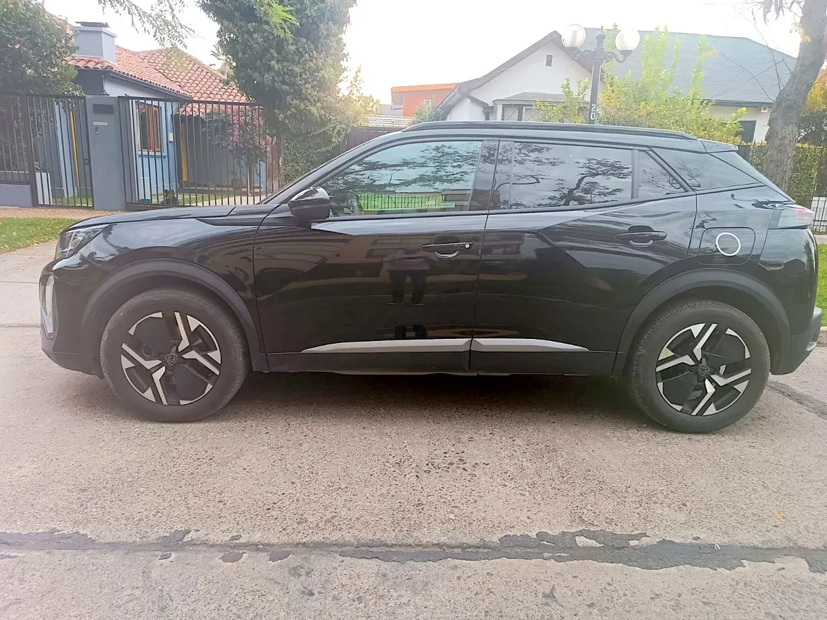 Peugeot 2008 1.5 Allure Pack Bluehdi 130 At Diesel año 2024