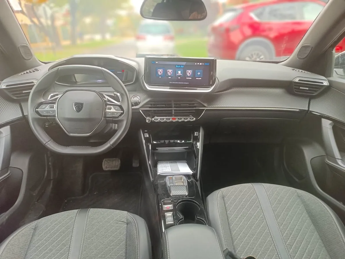 Peugeot 2008 1.5 Allure Pack Bluehdi 130 At Diesel año 2024