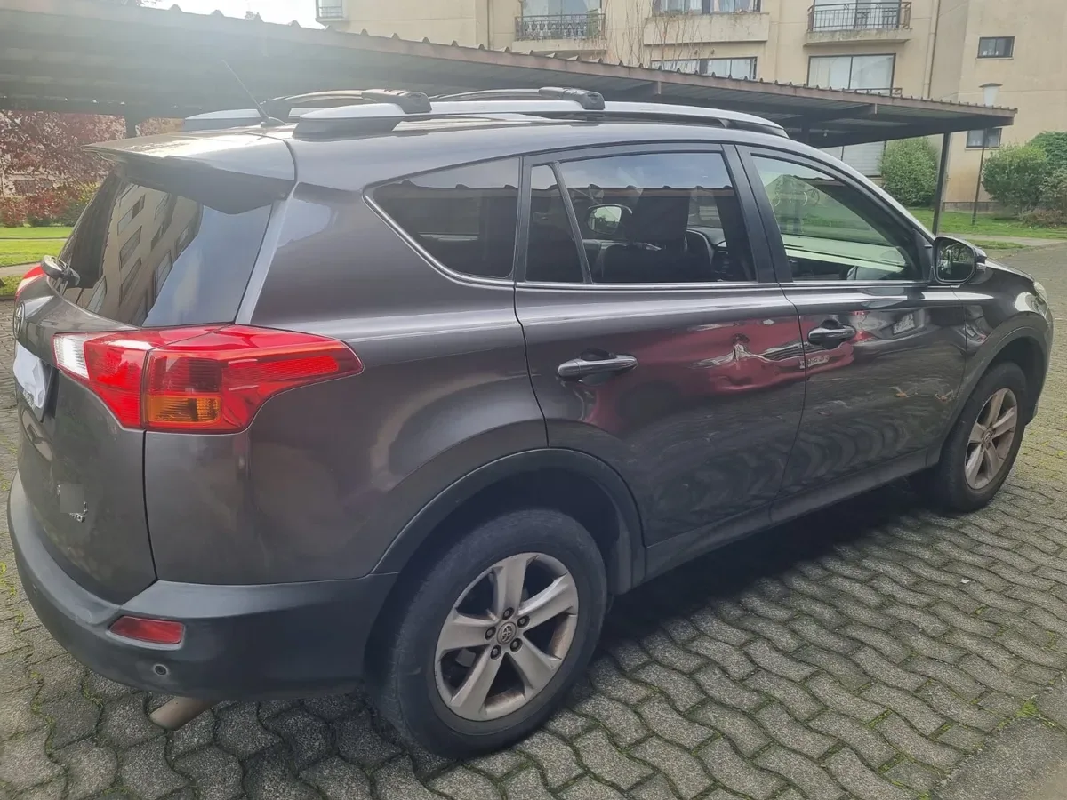 TOYOTA RAV4 2.5 Advantage Limited Bt At 4x4 año 2014