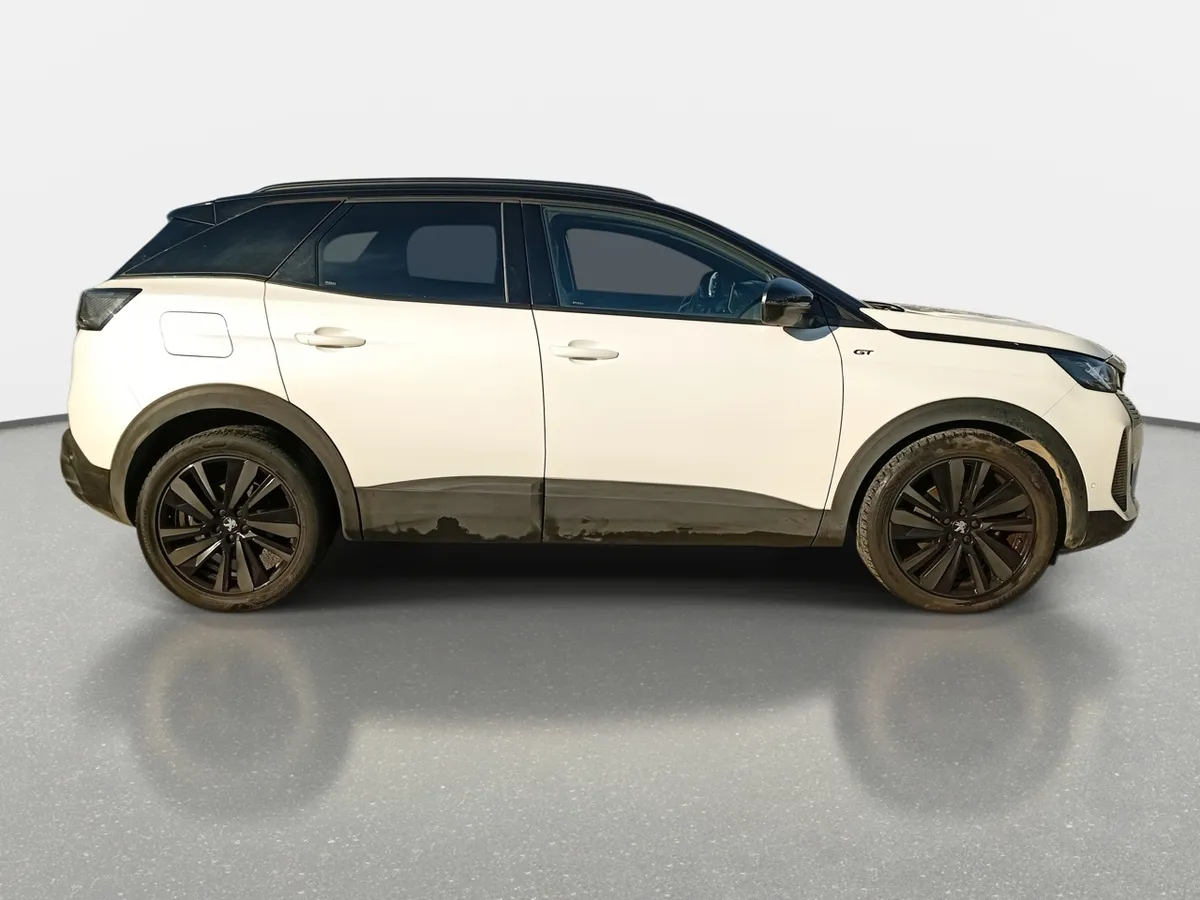 Peugeot 3008 1.5 Gt Black Pack Bluehdi Diesel 130 4x2 Eat8 5p año 2023