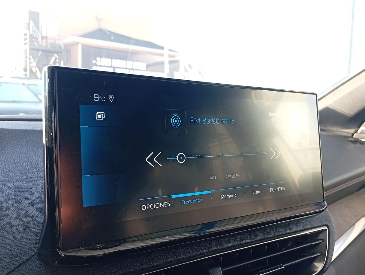 Peugeot 3008 1.5 Gt Black Pack Bluehdi Diesel 130 4x2 Eat8 5p año 2023