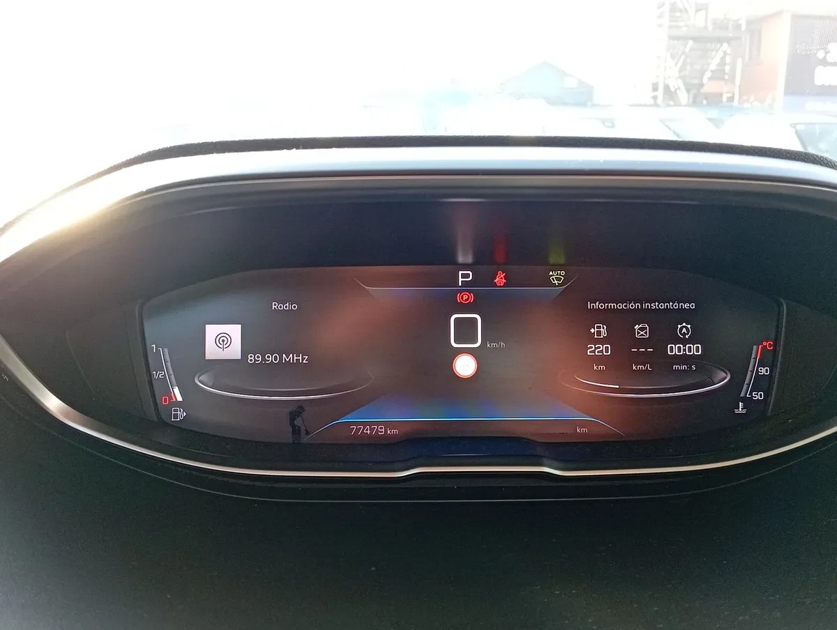 Peugeot 3008 1.5 Gt Black Pack Bluehdi Diesel 130 4x2 Eat8 5p año 2023