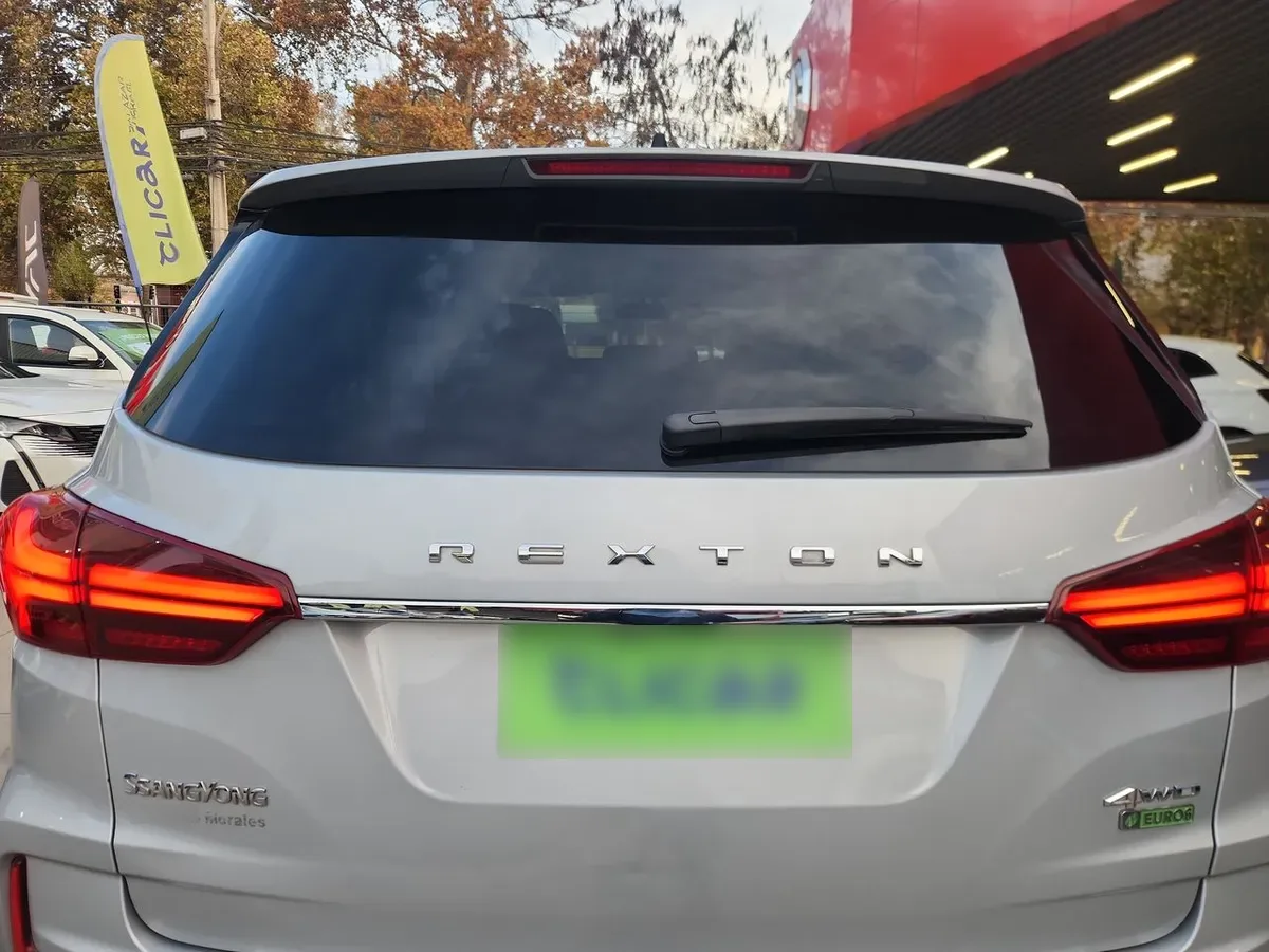 Ssangyong Rexton 2.2t Glx Diesel 4x4 6ab 8at 5p año 2023