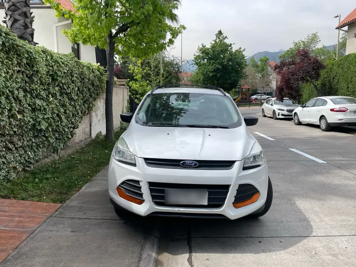 FORD ESCAPE 2.5 Xlt At 4x4 año 2013