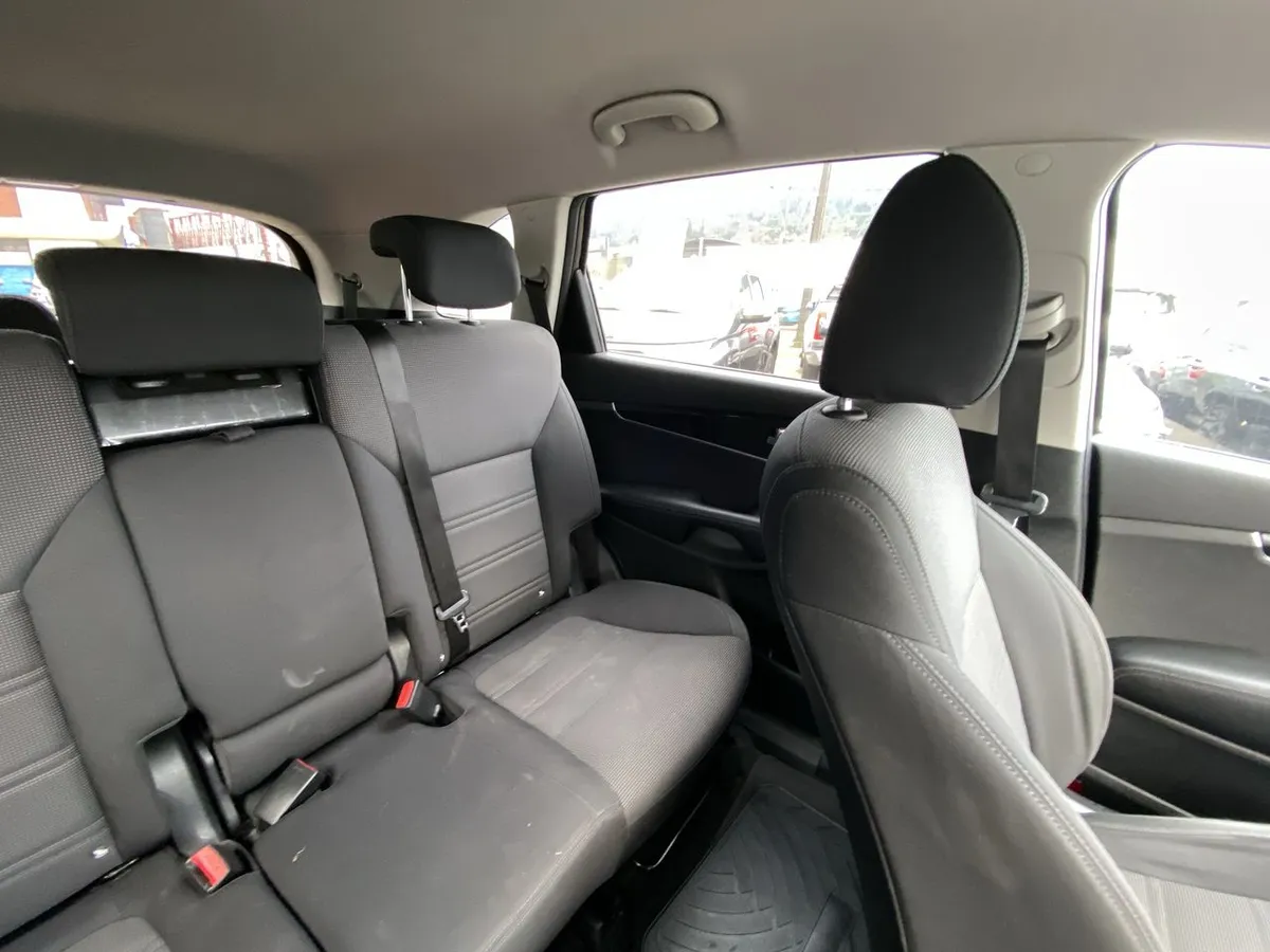 Kia Sorento 2.4 Ex 2wd Mt 5p año 2019