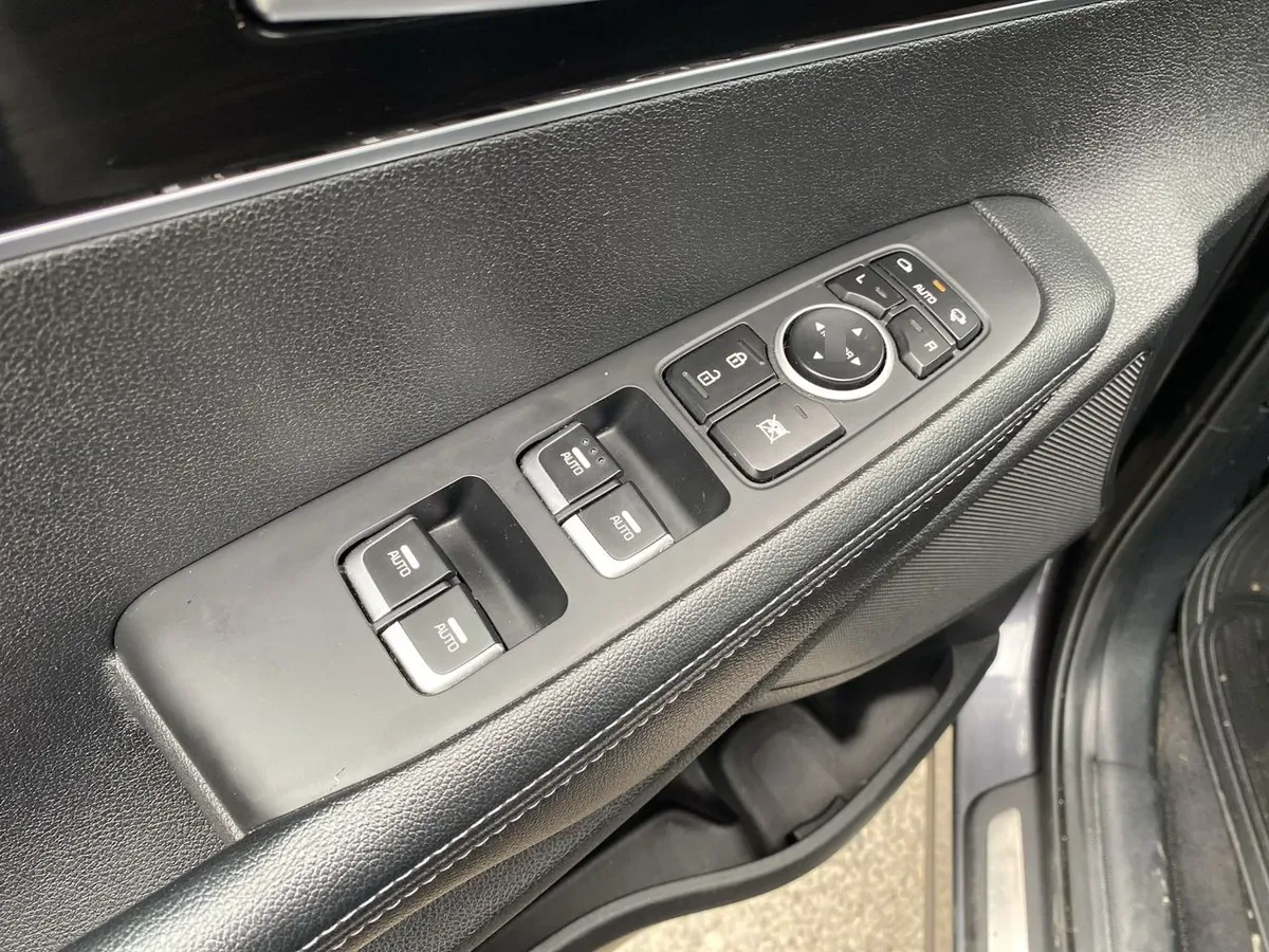 Kia Sorento 2.4 Ex 2wd Mt 5p año 2019