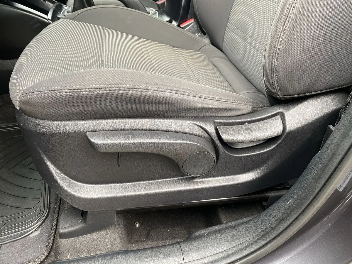 Kia Sorento 2.4 Ex 2wd Mt 5p año 2019