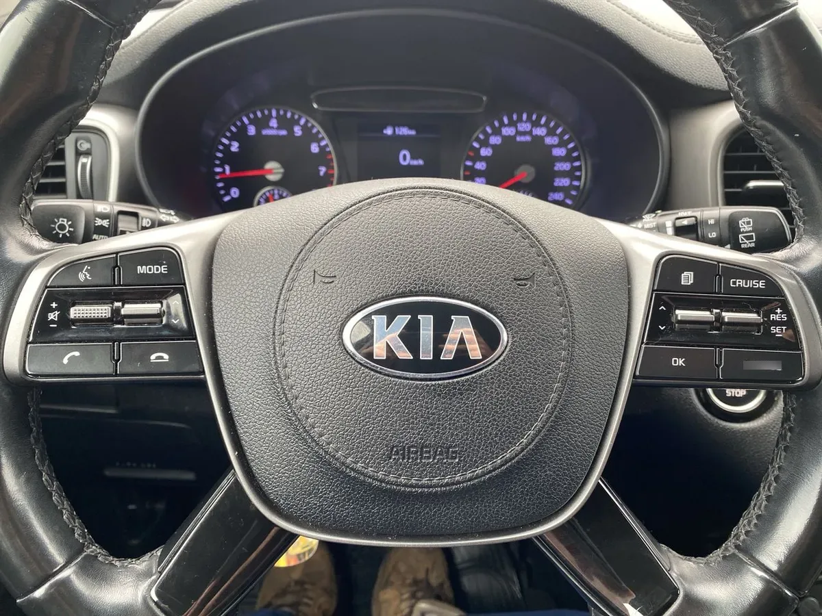 Kia Sorento 2.4 Ex 2wd Mt 5p año 2019