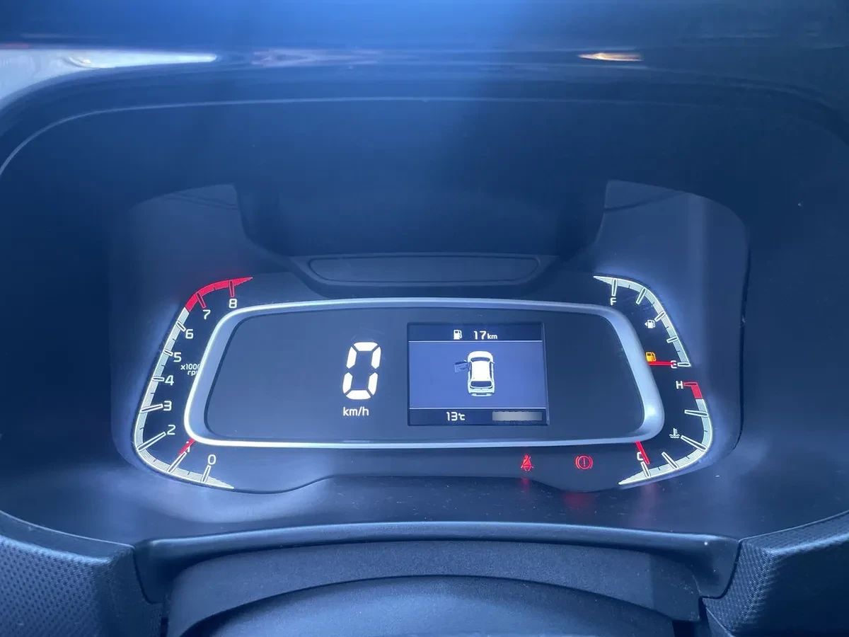 Kia Sonet 1.5 Ex 4x2 6mt 5p año 2021