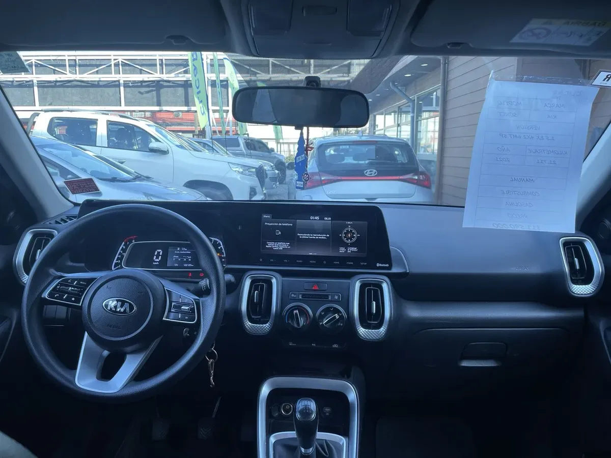 Kia Sonet 1.5 Ex 4x2 6mt 5p año 2021