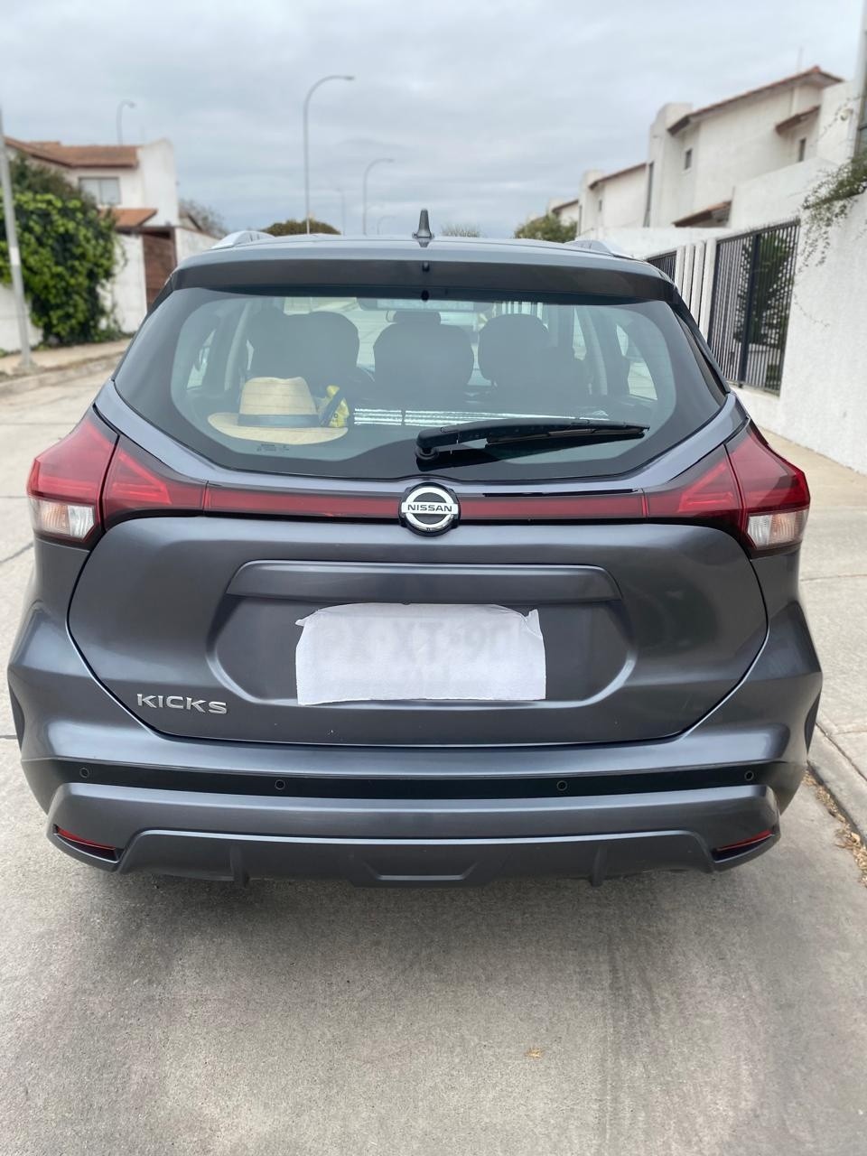 NISSAN KICKS 1.6 Sense Mt año 2021