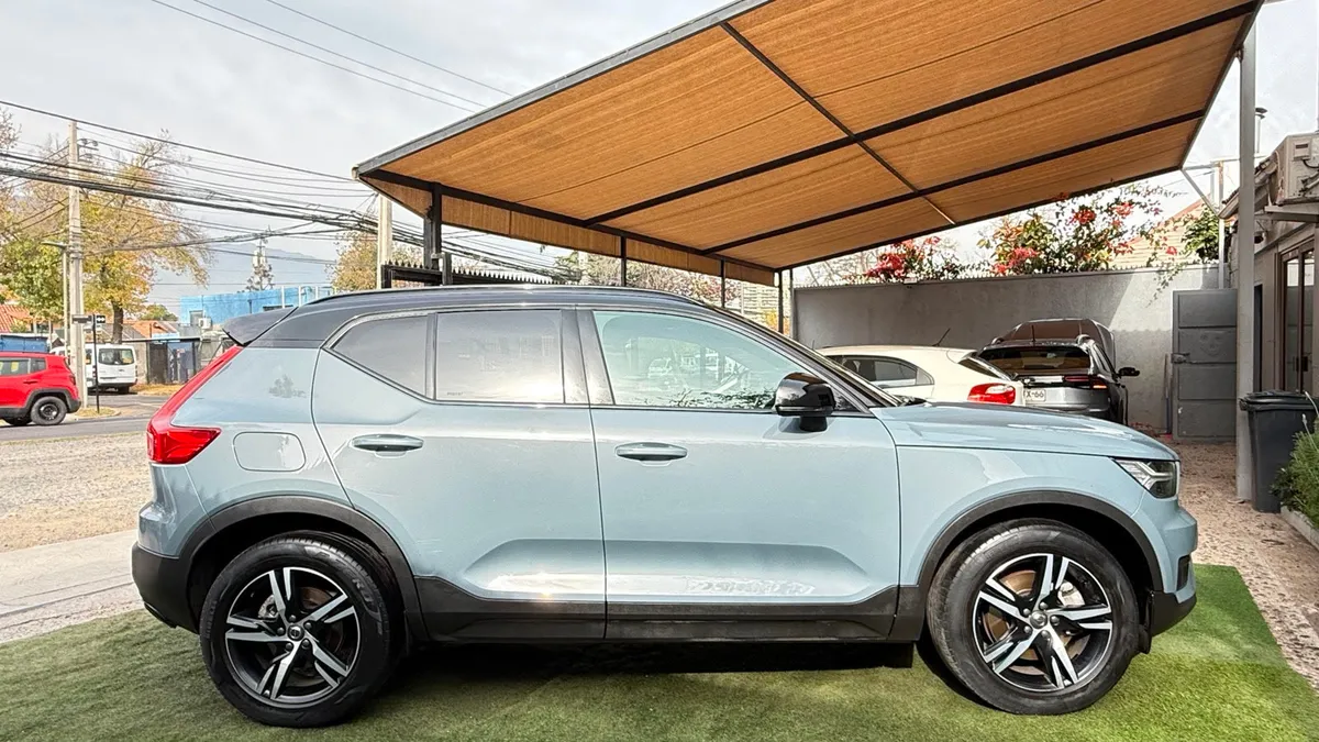 Volvo Xc40 2.0 T4 R-Design Auto año 2021