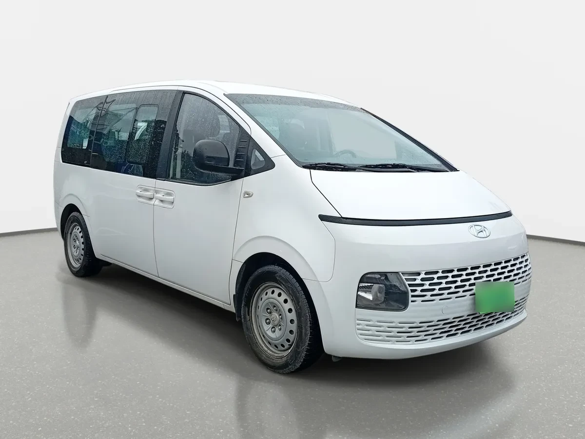 Hyundai Staria 2.2 Us4 Mb Crdi Diesel 2wd 9p At 5p año 2023