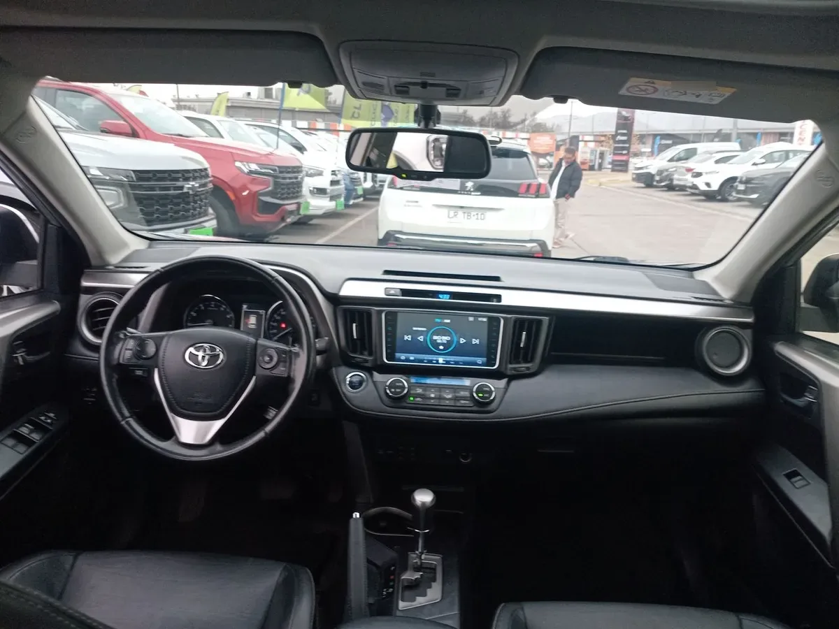 Toyota Rav 4 2.5 Adventure 4x4 At 5p año 2019