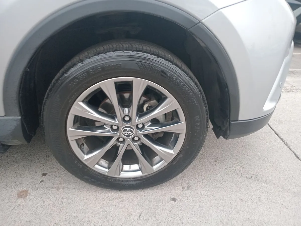 Toyota Rav 4 2.5 Adventure 4x4 At 5p año 2019