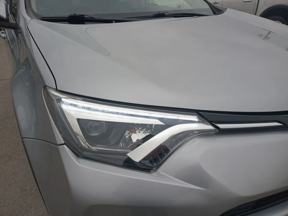 Toyota Rav 4 2.5 Adventure 4x4 At 5p año 2019