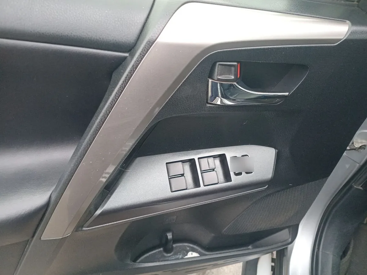 Toyota Rav 4 2.5 Adventure 4x4 At 5p año 2019