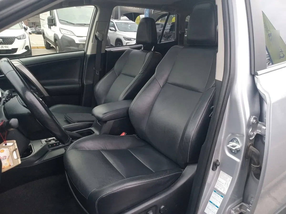 Toyota Rav 4 2.5 Adventure 4x4 At 5p año 2019