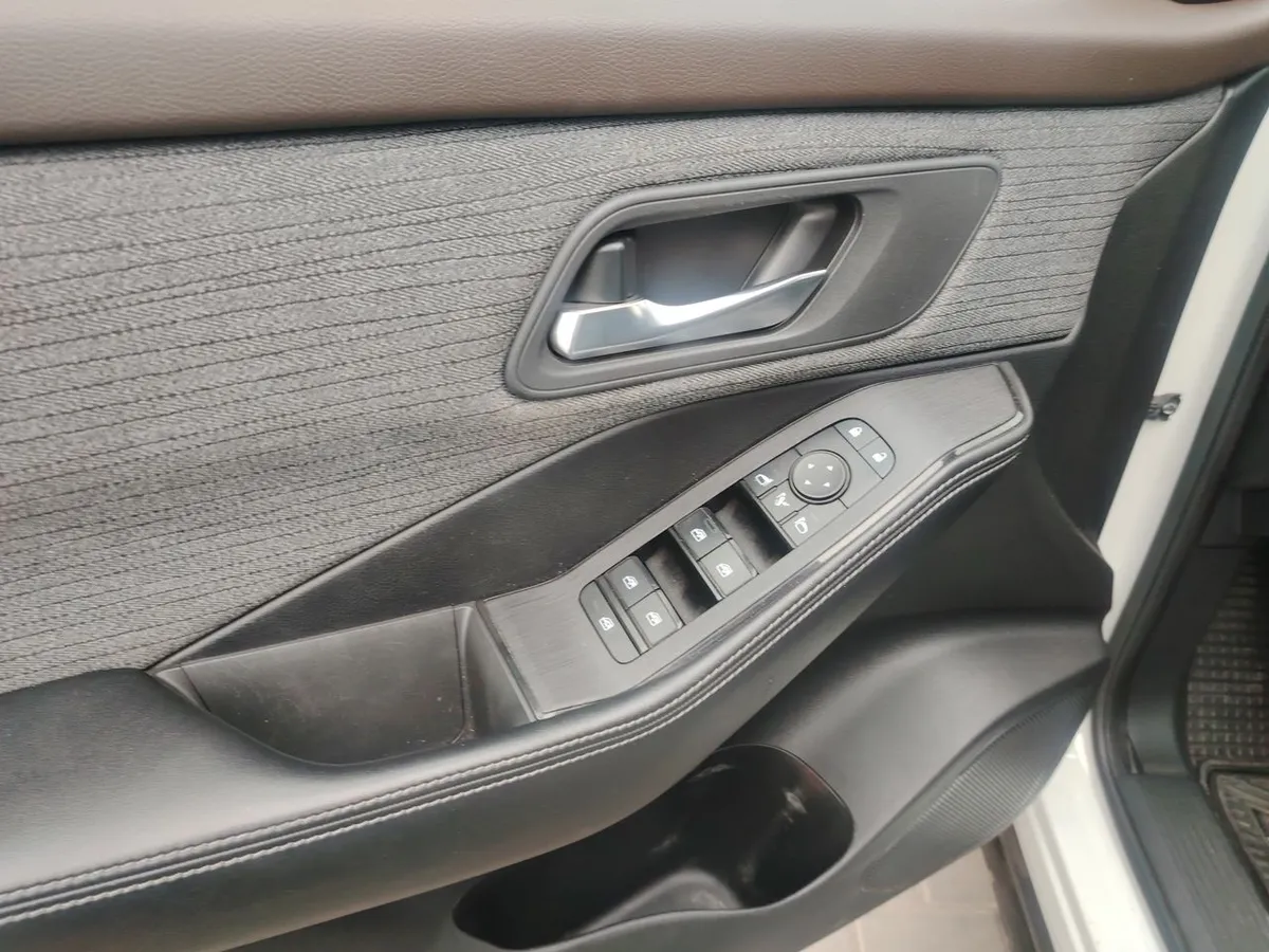 Nissan X-Trail 2.5 Sense Mc 4x2 2row Cvt At 5p año 2023