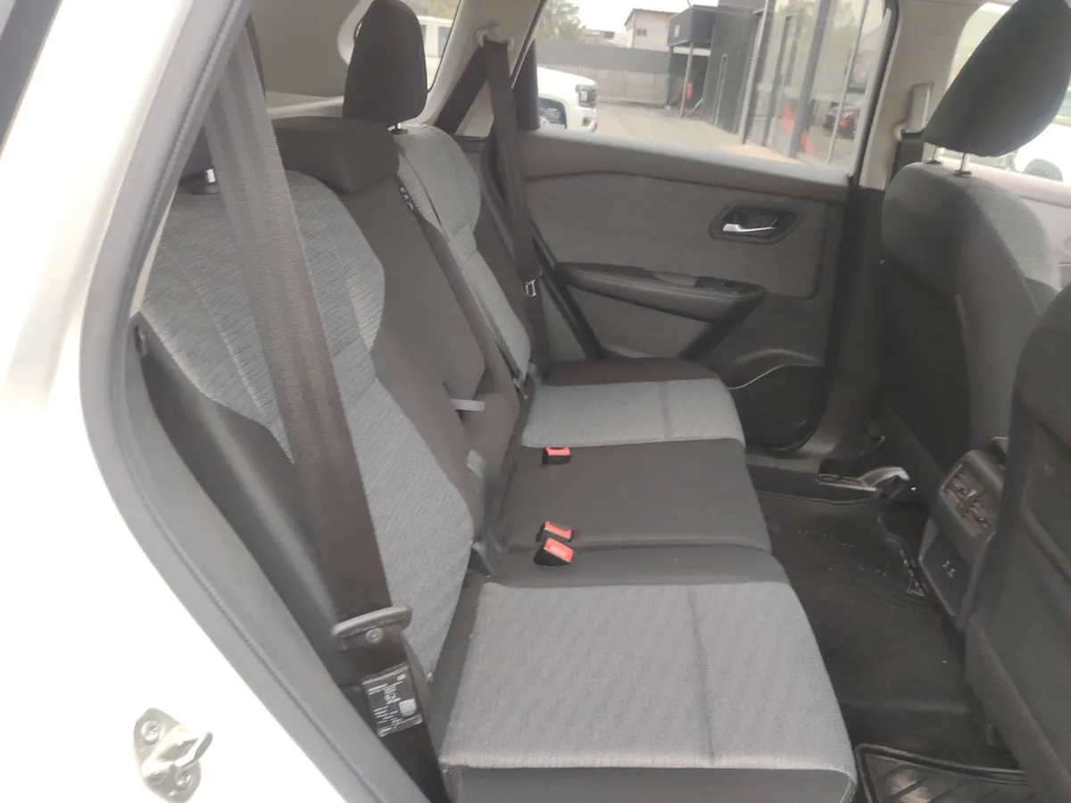 Nissan X-Trail 2.5 Sense Mc 4x2 2row Cvt At 5p año 2023