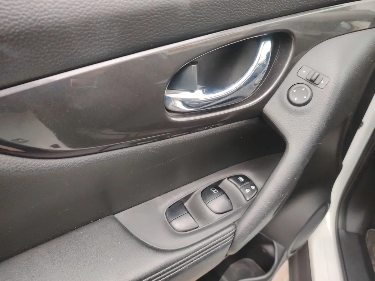 Nissan X-Trail 2.5 Sense Mc 4x2 Cvt At 5p año 2022