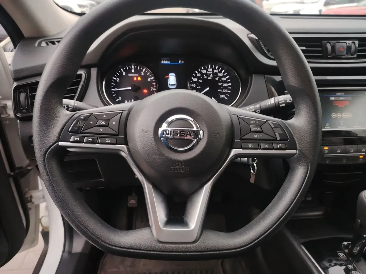 Nissan X-Trail 2.5 Sense Mc 4x2 Cvt At 5p año 2022