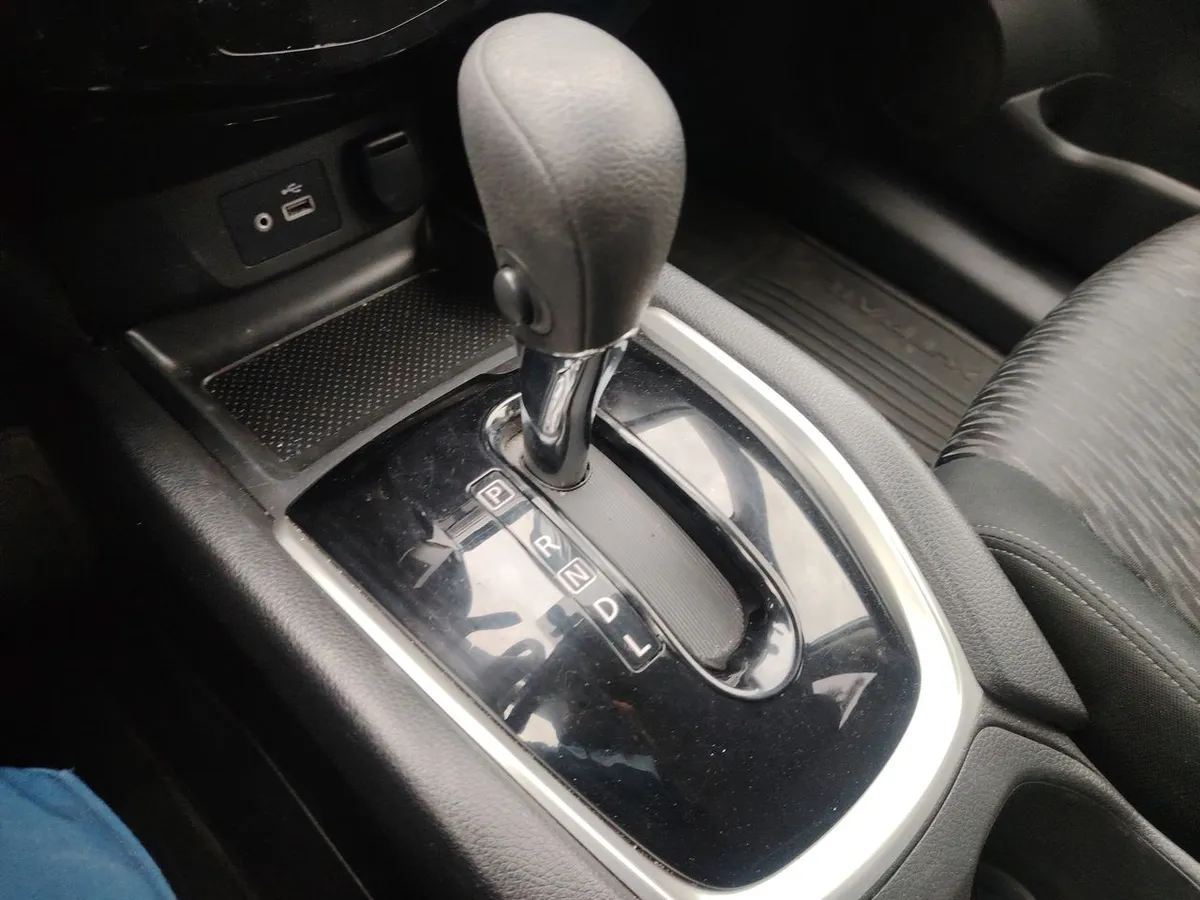 Nissan X-Trail 2.5 Sense Mc 4x2 Cvt At 5p año 2022