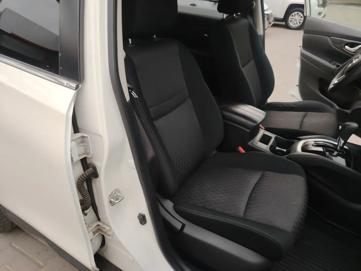 Nissan X-Trail 2.5 Sense Mc 4x2 Cvt At 5p año 2022