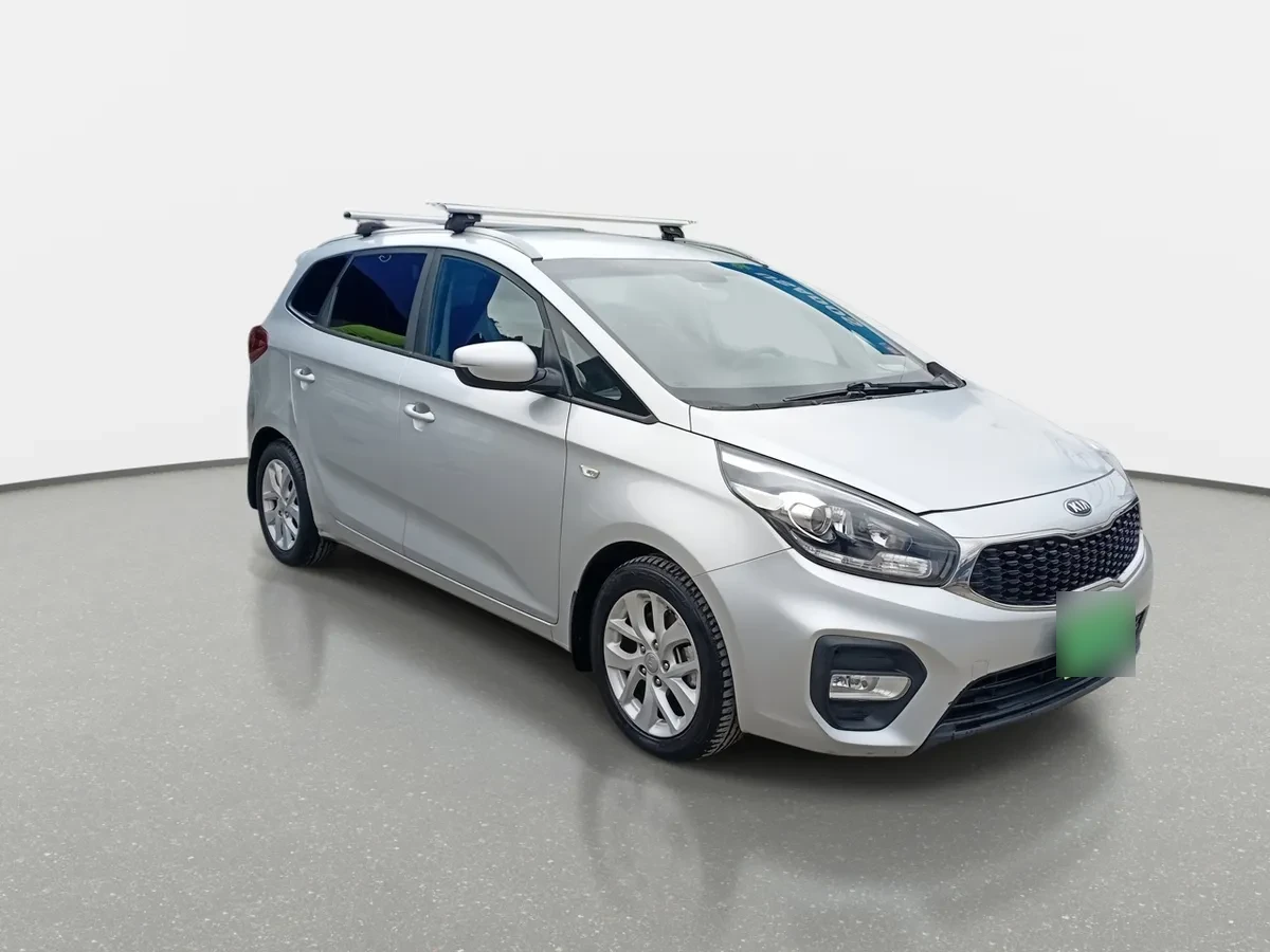 Kia Carens 2.0 Ex Full 4x2 6at 5p año 2018