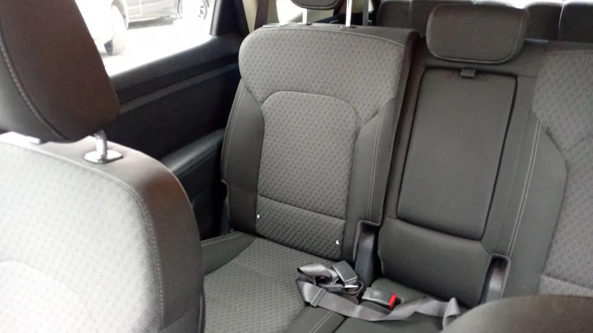 Kia Carens 2.0 Ex Full 4x2 6at 5p año 2018
