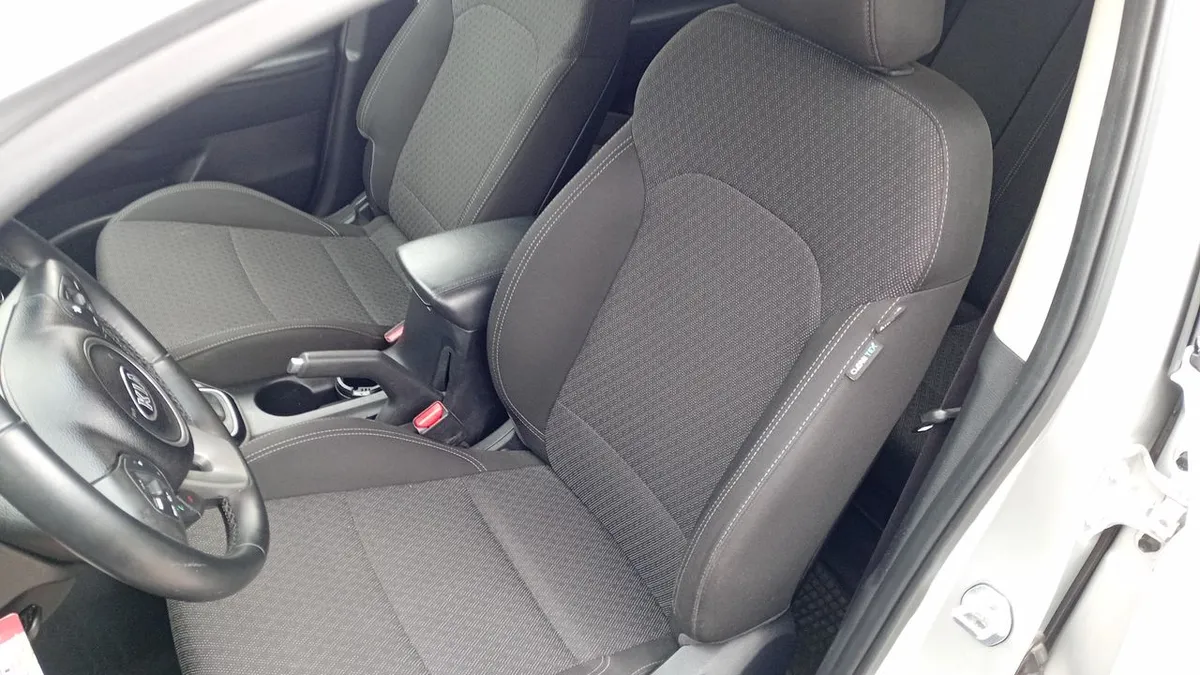 Kia Carens 2.0 Ex Full 4x2 6at 5p año 2018