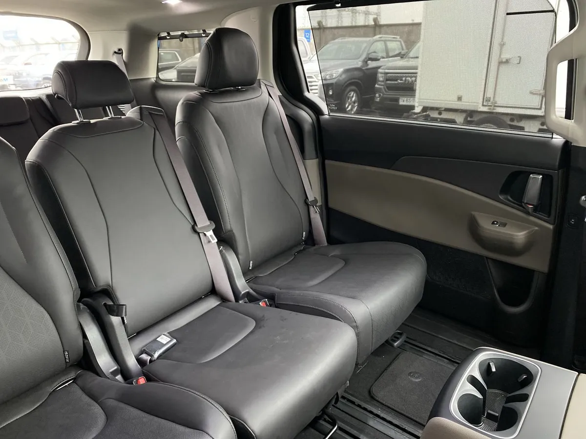 Kia Carnival 3.5 Ex Ltd 4x2 8at 5p año 2025