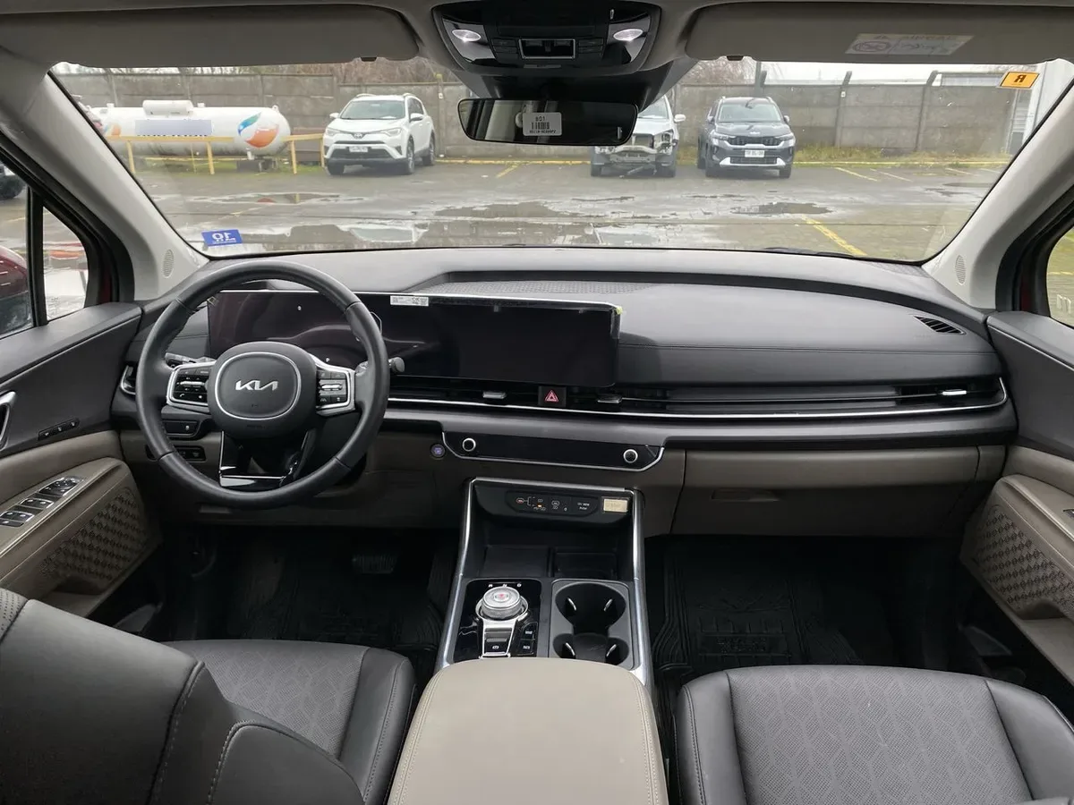 Kia Carnival 3.5 Ex Ltd 4x2 8at 5p año 2025