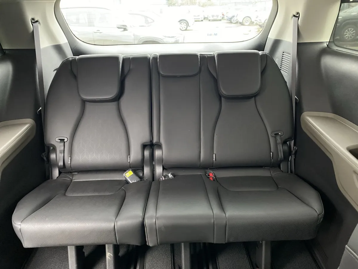 Kia Carnival 3.5 Ex Ltd 4x2 8at 5p año 2025