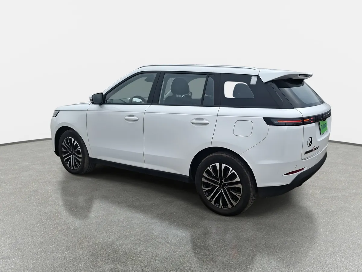Jaecoo Jaecoo5 1.5t Summit Fwd Cvt9 At 5p año 2026