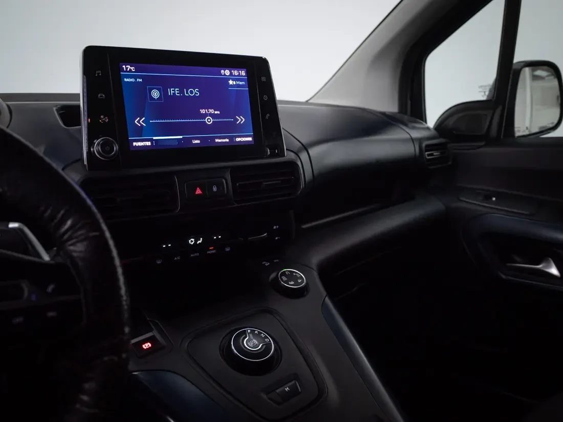 Peugeot Rifter Rifter 1.5 Allure Bluehdi 130 At Diesel año 2022