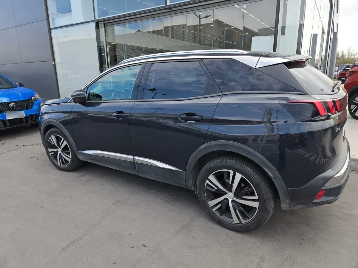 PEUGEOT 3008 1.5 Active Pack Bluehdi 130 Mt Diesel año 2021