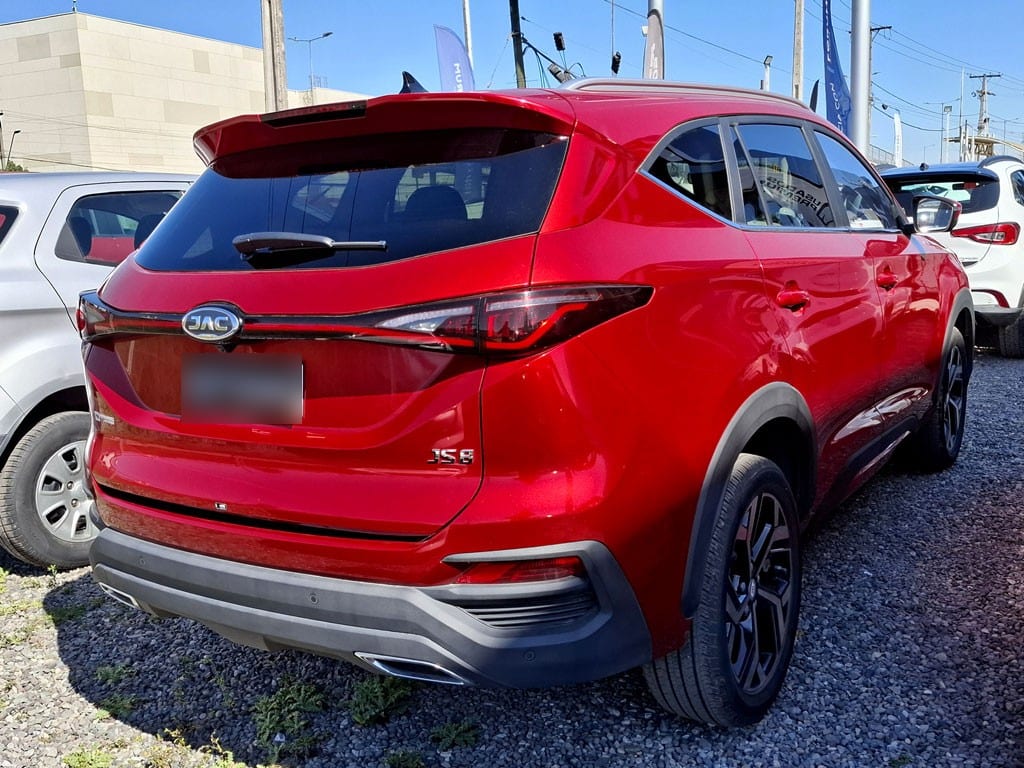 JAC Js8 Luxury año 2023