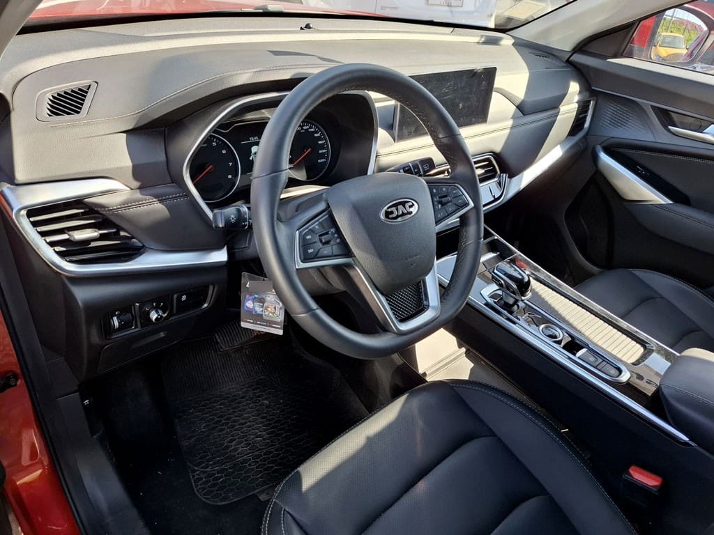 JAC Js8 Luxury año 2023