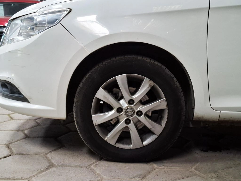 Dongfeng A30 Elegant año 2018